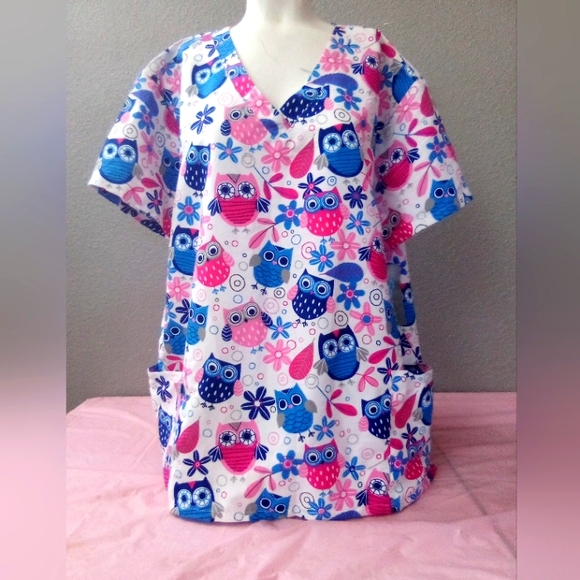 * Women scrub size 2x ( box A ) - Picture 1 of 3